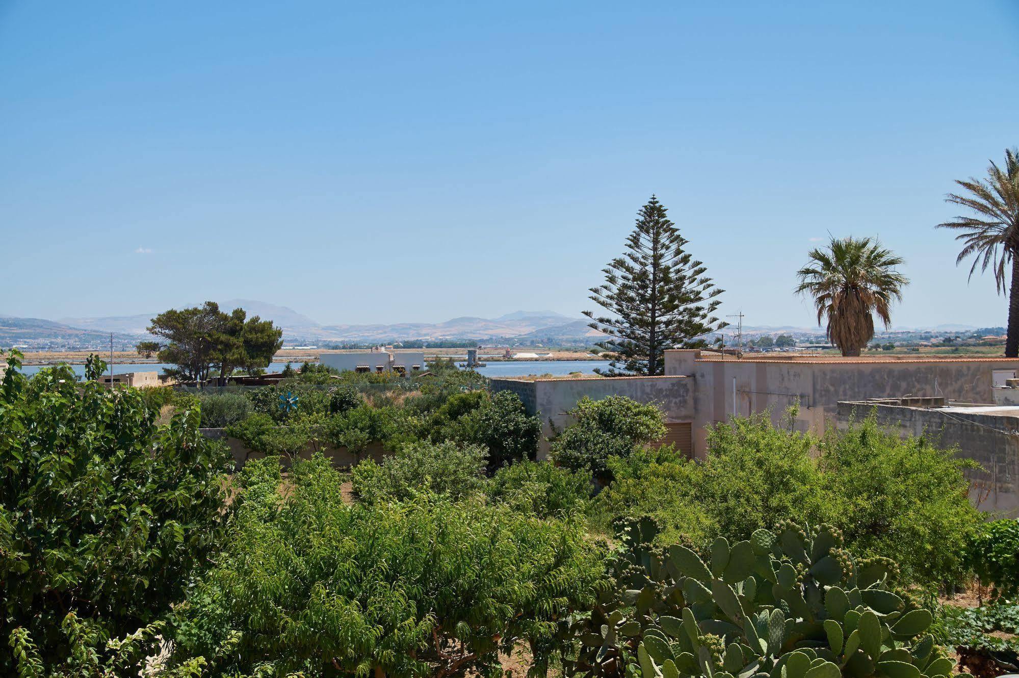 Casolare Nelle Saline 3* Torre Nubia